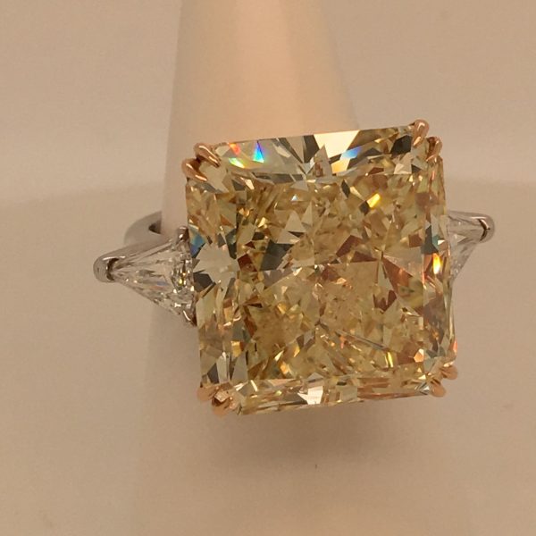 GIA 25.51 ct. Fancy Yellow Diamond Ring in 18k White Gold