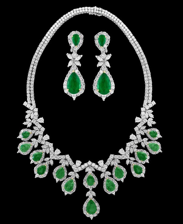 AGL Colombian Emerald & Diamond Necklace & Earring Suite In Platinum - Image 3